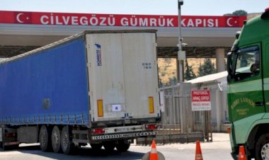 BM'nin İdlib'e gönderdiği yardım tırları Cilvegözü'nden geçti