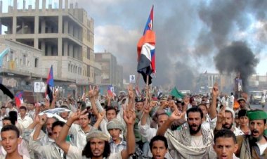 Yemen'de halka 'protestolara devam edin' çağrısı