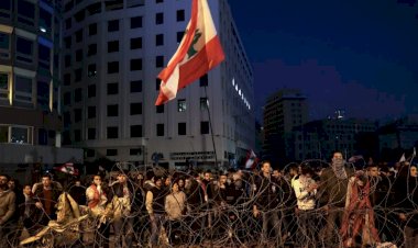 Lübnan'da hayat pahalılığı protesto edildi