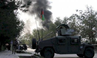 Afganistan'da cami önünde bombalı saldırı: 2 ölü