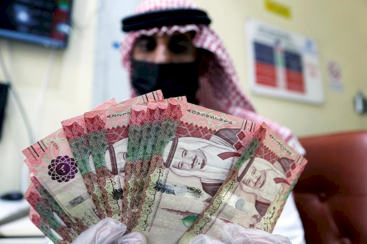 Suudi Arabistan'a çifte korona darbesi