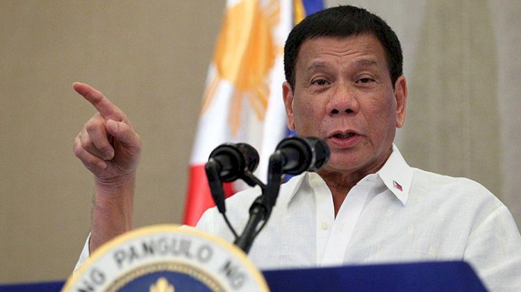 Filipinler Devlet Başkanı Duterte'den  ´sıkıyönetim´ uyarısı