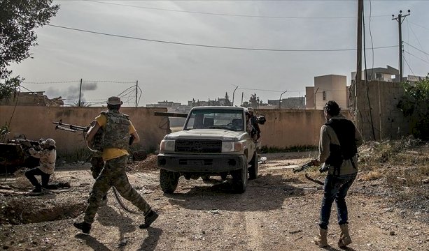 Libya ordusundan Vatiyye Askeri Üssü ve çevresine hava harekatı