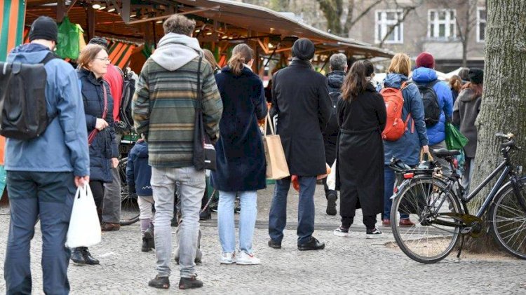 Avrupa'da en kapsamlı 'normale dönüş' yarın başlıyor