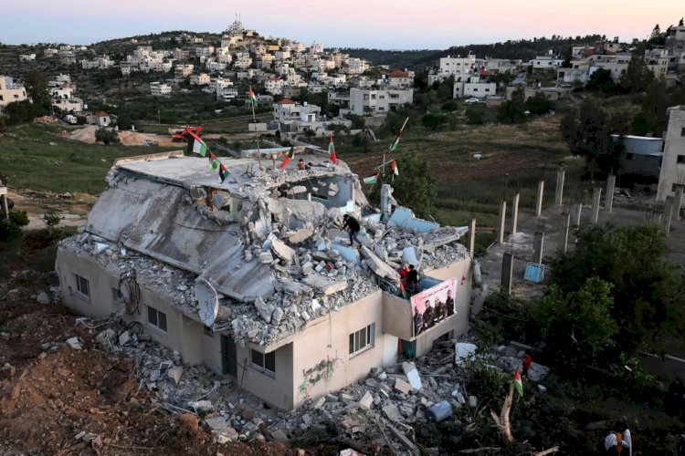 Esir ve şehitlerin evlerini yıkma İsrail'in direnişe karşı aciz kaldığının göstergesidir