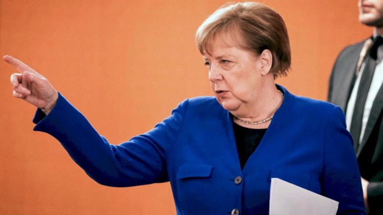 Merkel'den milletvekillerinin e-postalarının hacklenmesiyle ilgili Rusya'ya suçlama