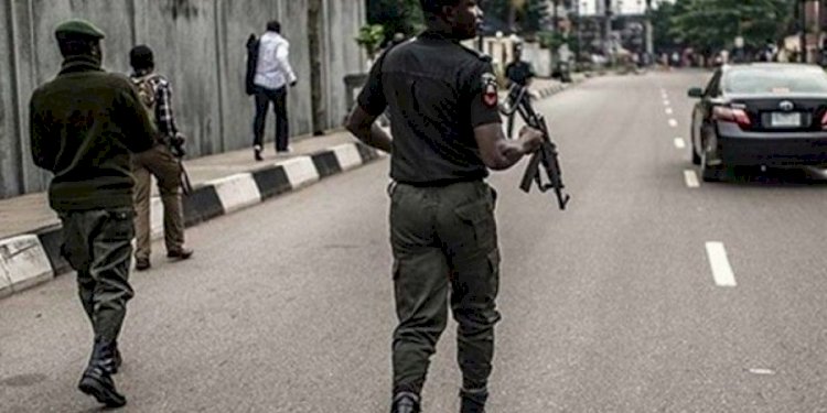 Nijerya'da sokağa çıkma yasağına uymayan 11 kişi öldürüldü