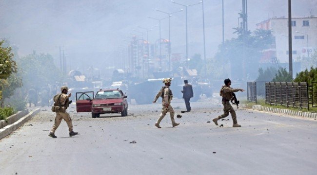 Afganistan'da Taliban ile çatışmada 3 polis öldü