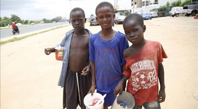 BM'den Senegal'deki dilenci çocuklar için yardım kiti