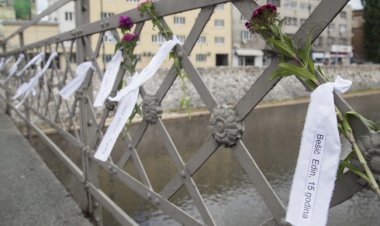 Bosna'daki savaşın sivil kurbanları, Beyaz Kurdele Günü'nde anıldı