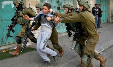 İşgal güçleri 1'i çocuk 20 Filistinliyi gözaltına aldı