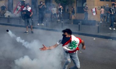 'Oyun gerçekten tehlikeli: Bunlar ekonomik kriz karşıtı gösteriler değil'