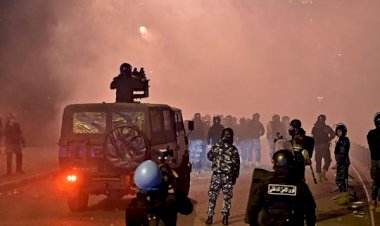 Ordu göstericilere müdahale etti