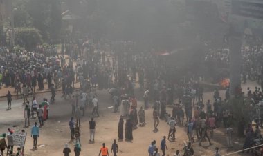 Sudan'da binlerce eylemci 'devrimin gidişatının düzeltilmesi' talebiyle sokaklara indi