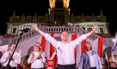 Polonya’da seçimi Duda kazandı