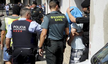 İspanya'da 2 Cezayirli Müslüman gözaltına alındı