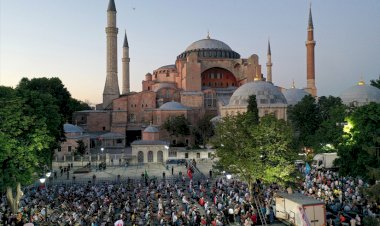 Ayasofya'da kılınacak ilk cuma namazı Güney Afrika Cumhuriyeti'nde canlı yayınlanacak