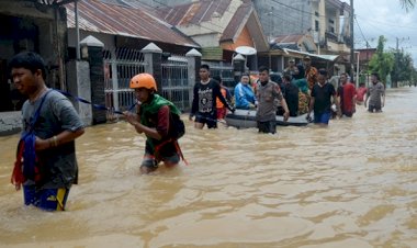 Endonezya'da 22 binden fazla kişi selden etkilendi