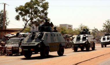 Mali'de darbe girişimi iddiası: Meclis Başkanı ile Ekonomi ve Finans Bakanı alıkonuldu