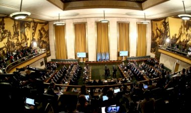 Suriye Anayasa Komitesi toplantılarının üçüncü turuna Kovid-19 engeli