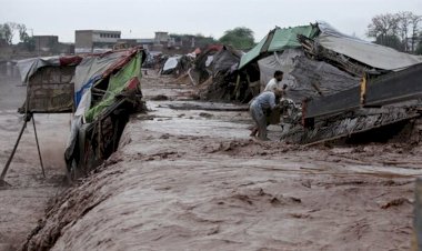 Pakistan'daki sel felaketinde 63 kişi öldü