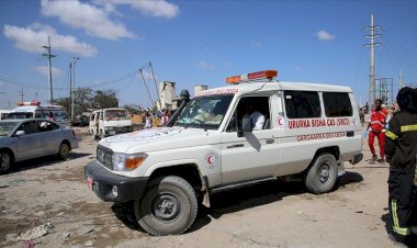 Somali'de caminin dışında intihar saldırısı: 3 ölü