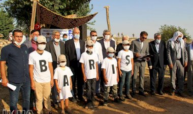 25 yıllık husumet düzenlenen barış töreniyle son buldu