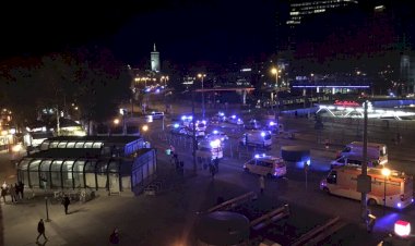 Viyana'da sinagog yakınlarında silahlı çatışma