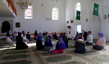 Asırlardır süren mektep geleneği Bosna Hersek'te dini eğitimin temelini oluşturuyor