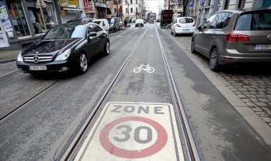 Brüksel'de araçlar için hız sınırı 30 kilometreye düşürüldü