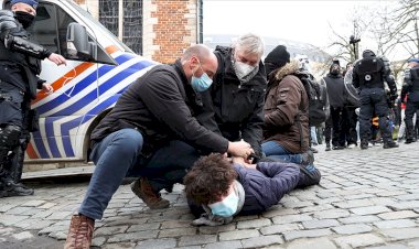 Brüksel'de ırkçılık ve polis şiddetine karşı gösteri düzenlendi