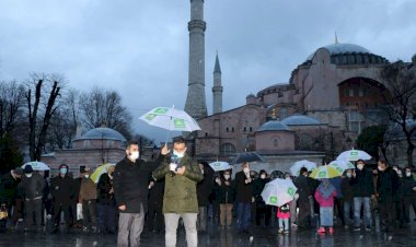 HÜDA PAR İstanbul İl Başkanlığı Kudüs için Ayasofya'da sabah namazında buluştu