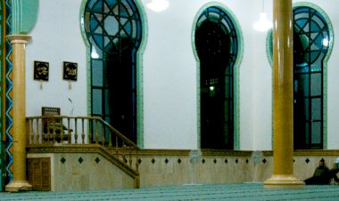 Medellin'deki tek cami kapanma riskiyle karşı karşıya