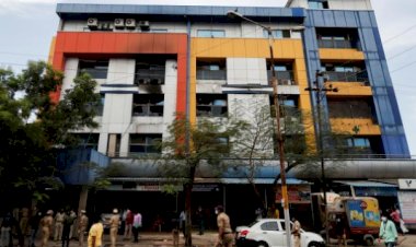 Hindistan'da hastanede patlama: 13 hasta öldü