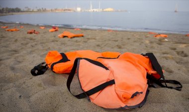 Kuzey Afrika'dan İspanya'ya gelmeye çalışan düzensiz göçmenlerden 17'si yaşamını yitirdi