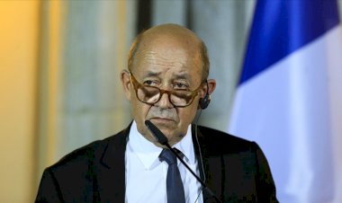 Fransa, hükümetin kurulmasını engelleyen Lübnanlı siyasetçilerin ülkeye girişine kısıtlama getirdi