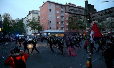 Berlin’deki 1 Mayıs gösterilerinde en az 93 polis yaralandı, 354 kişi gözaltına alındı