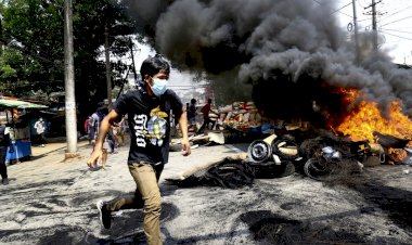 Myanmar'da düzenlenen bombalı saldırıda biri milletvekili 5 kişi hayatını kaybetti