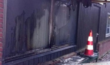 Fransa'da cami kundaklandı