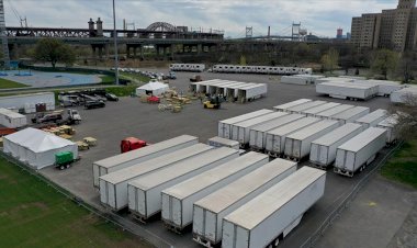 New York'ta Kovid-19'dan ölen 750 kişinin cesedinin soğutucu kamyonlarda bekletildiği ortaya çıktı