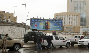 Libya Başkanlık Konseyi'nin Trablus'taki toplantısına silahlı baskın