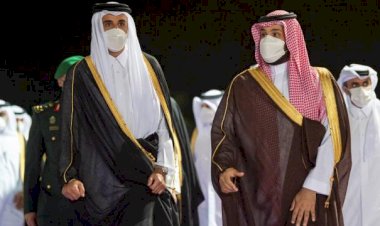 Katar Emiri Temim, Suudi Arabistan'ı ziyaret etti