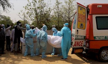 Hindistan’ın Ganj Nehri’nde Kovid-19 hastalarına ait olduğu düşünülen çok sayıda ceset bulundu