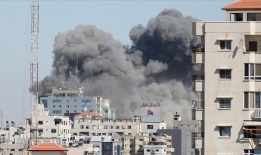 İşgalci İsrail ordusu, AP ile Al-Jazeera'nın ofisinin de olduğu binayı yerle bir etti