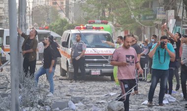 Gazze'ye düzenlenen saldırıda 2 doktor şehid oldu