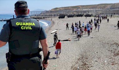 İspanya Ceuta'ya geçen 8 bin düzensiz göçmenden 5 bin 600'ünü geri gönderdi