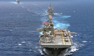 ABD savaş gemisini uzaklaştıran Çin'den tepki: Gerçek bir baş belası