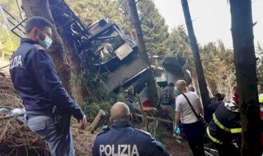 İtalya'da teleferik kabini düştü: 9 ölü