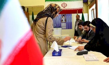 İran'da cumhurbaşkanlığı seçimleri için aday olmak isteyen 592 kişiden sadece 7'si adaylık izni aldı