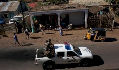 Madagaskar'da çeteler 20 kişiyi öldürdü, 300 evi ateşe verdi